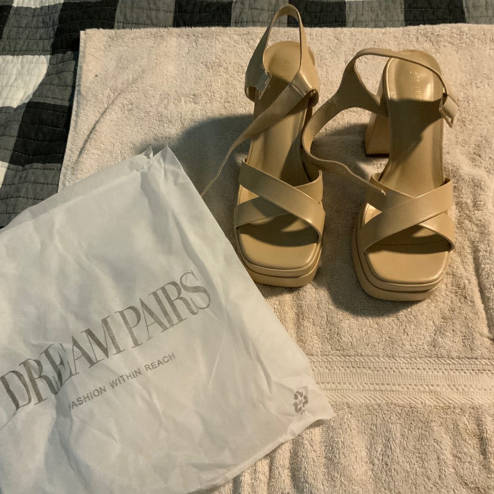 Dream Pairs platform chunky block heel sandals